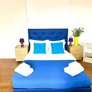Pensión Classic Chiado 1 - With Shared Bathroom, Lisboa